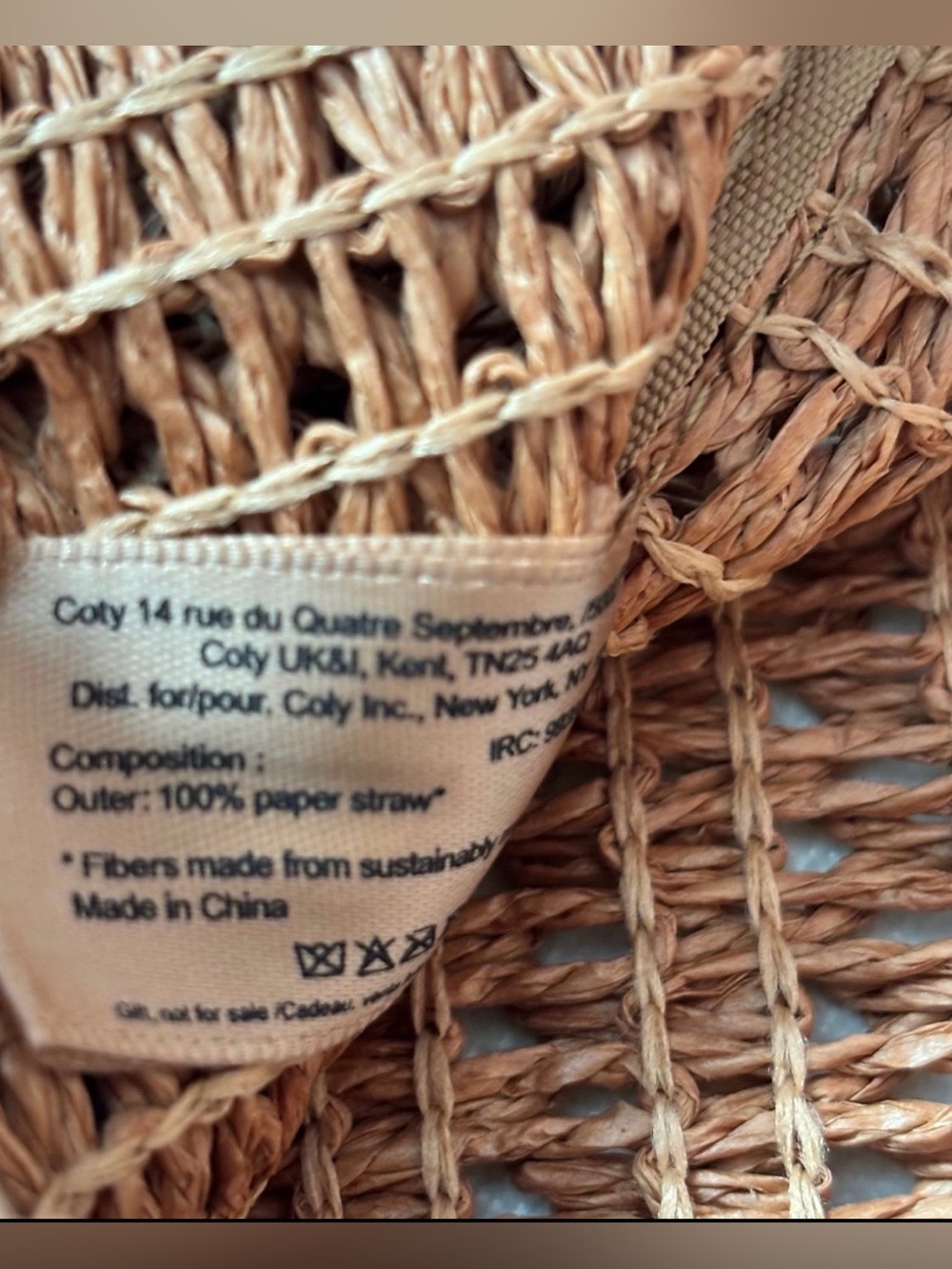 Burberry Woven Tote Bag - Picture 5 of 9